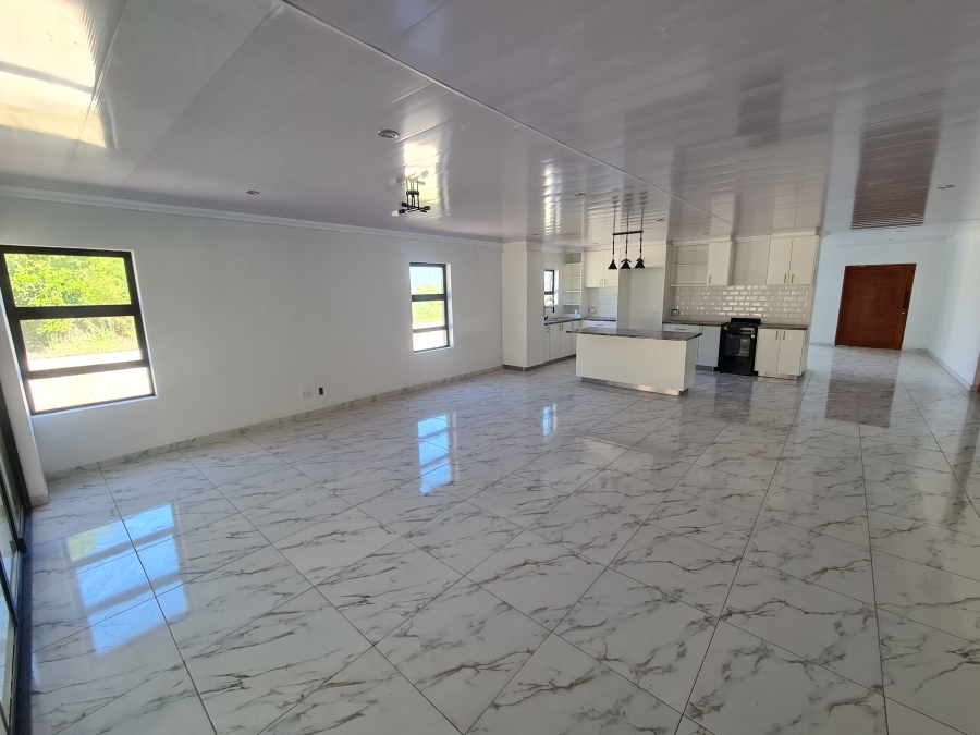 3 Bedroom Property for Sale in Paradise Beach Eastern Cape